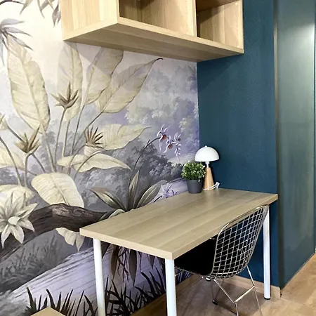 T1 With Loggiajapanese Garden-tbs Apartment