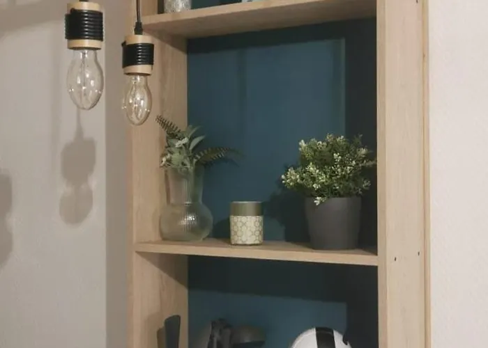 T1 With Loggiajapanese Garden-tbs *