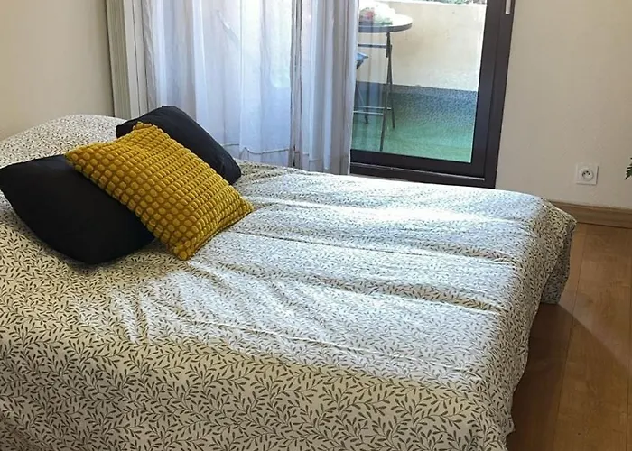 T1 With Loggiajapanese Garden-tbs *